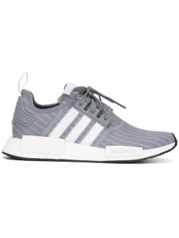 adidas: Белые кроссовки  NMD_R1