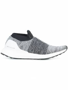 Adidas: Белые мокасины  UltraBoost