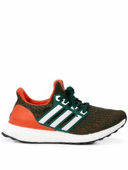 adidas: Тёмные кроссовки  UltraBoost