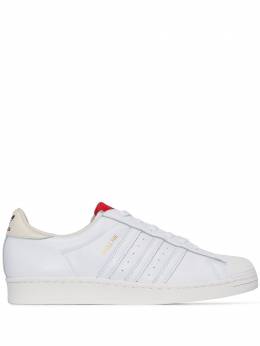 adidas: Белые кроссовки  X
