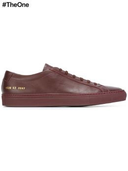 Common Projects: Тёмные кроссовки 