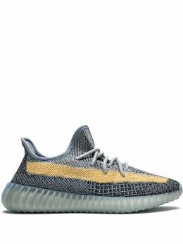adidas YEEZY: Голубые кроссовки 