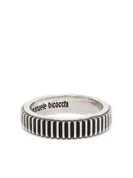 Emanuele Bicocchi: Кольцо 