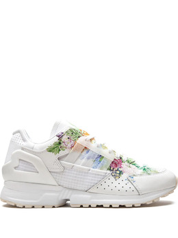 Adidas: Белые кроссовки  ZX-10000