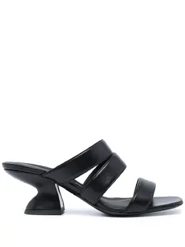 Salvatore Ferragamo: Чёрные сандалии 