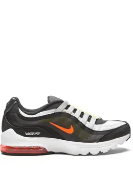 Nike: Белые кроссовки  Air Max VG R
