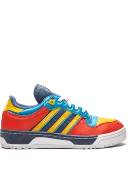 adidas: Многоцветные кроссовки  Rivalry Low