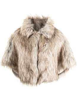 Unreal Fur: Плащ из искусственного меха 