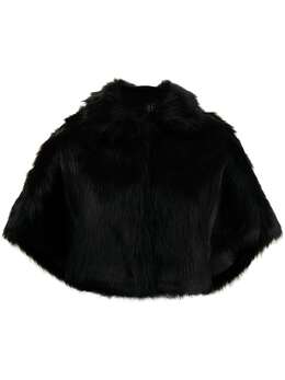 Unreal Fur: Плащ из искусственного меха 