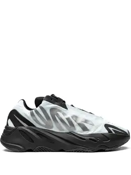 adidas YEEZY: Голубые кроссовки 