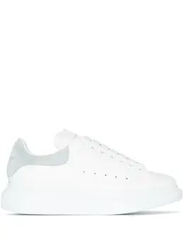 Alexander McQueen: Белые кроссовки  Oversized