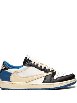 Jordan: Белые кроссовки  Air Jordan 1 Travis Scott