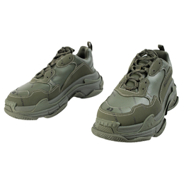 Balenciaga: Зелёные кроссовки  Triple S