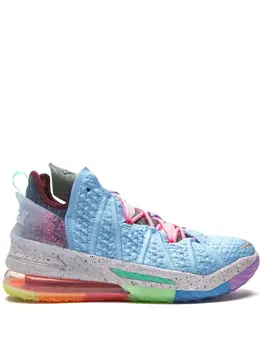 Nike: Светлые кроссовки  Lebron 18