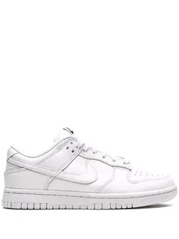 Nike: Белые кроссовки  Dunk Low