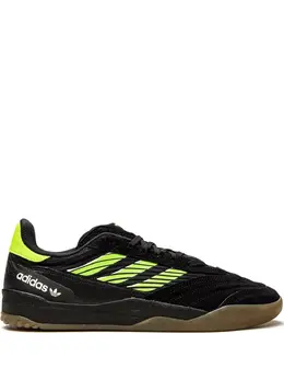 adidas: Чёрные кроссовки  Copa Nationale