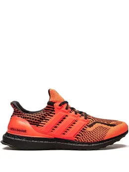 adidas: Красные кроссовки  UltraBoost DNA