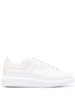 Alexander McQueen: Белые кроссовки  Oversized