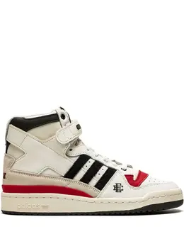 adidas: Белые кроссовки  Forum 84