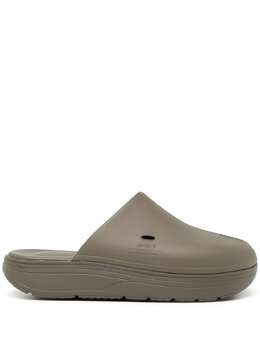 Suicoke: Зелёные сабо 