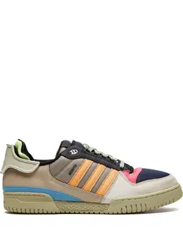 adidas: Оранжевые кроссовки  Powerphase
