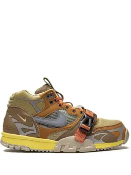 Nike: Зелёные кроссовки  Air