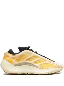 adidas Yeezy: Жёлтые кроссовки 