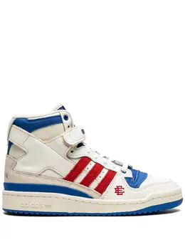 adidas: Белые кроссовки  Forum 84
