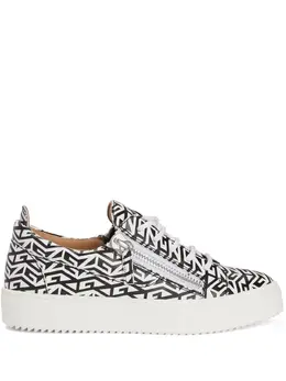 Giuseppe Zanotti: Белые кроссовки  Gail