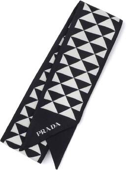 Prada: Чёрный шарф 