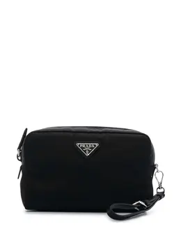 Prada: Чёрная сумка 
