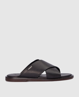 Loro Piana: Чорні шльопанці 