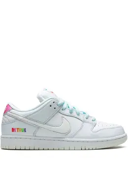 Nike: Белые кроссовки  SB Dunk Low Pro