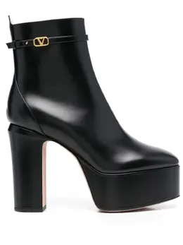 Valentino Garavani: Чёрные ботинки 