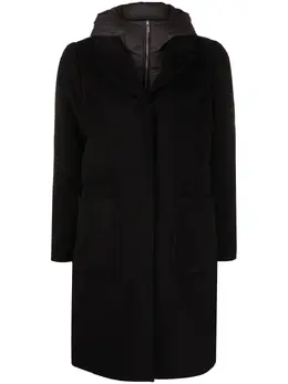Woolrich: Чёрный пуховик  Kuna