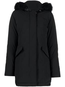 Woolrich: Чёрный пуховик  Arctic