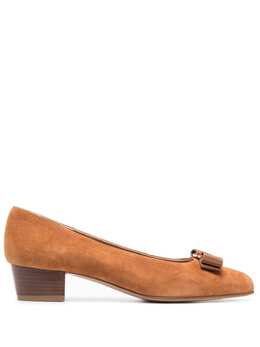 Salvatore Ferragamo: Коричневые туфли 