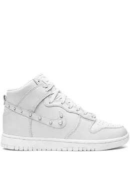 Nike: Белые кроссовки  Dunk High SE