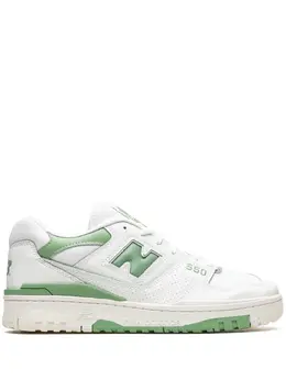 New Balance: Белые кроссовки  550