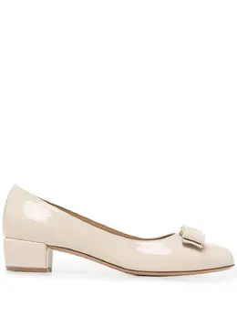 Salvatore Ferragamo: Туфли  Vara