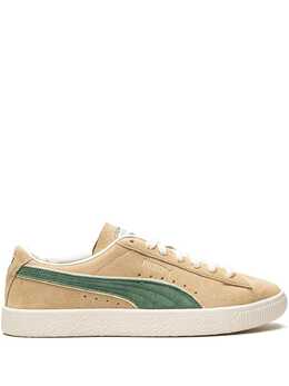 PUMA: Бежевые кроссовки  Suede