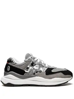 New Balance: Чёрные кроссовки  57/40
