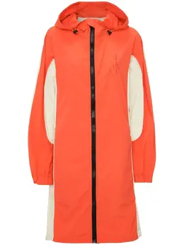 JW Anderson: Красный пуховик 
