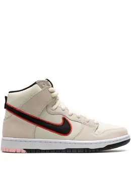 Nike: Белые кроссовки  SB Dunk High Pro
