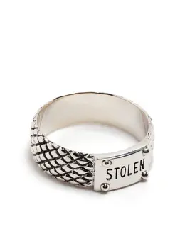 Stolen Girlfriends Club: Кольцо 
