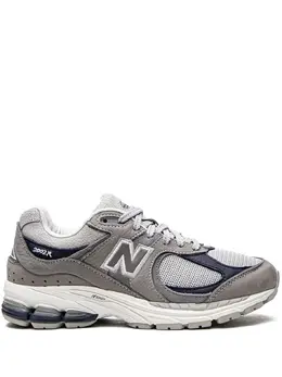 New Balance: Кроссовки  2002R