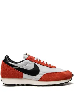 Nike: Чёрные кроссовки  Daybreak
