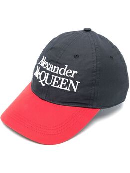 Alexander McQueen: Голубая кепка 