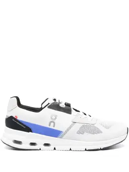 On Running: Белые кроссовки 