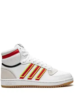 adidas: Белый топ 